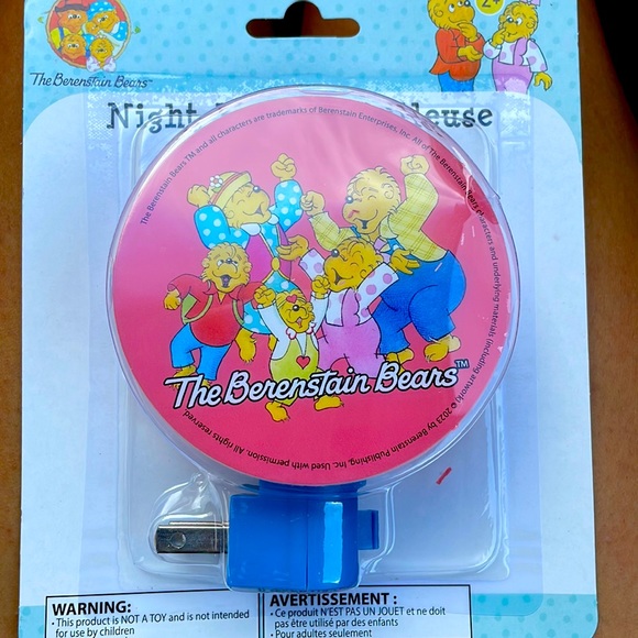 The Berenstain Bears novelty night light (never opened) - Picture 1 of 2